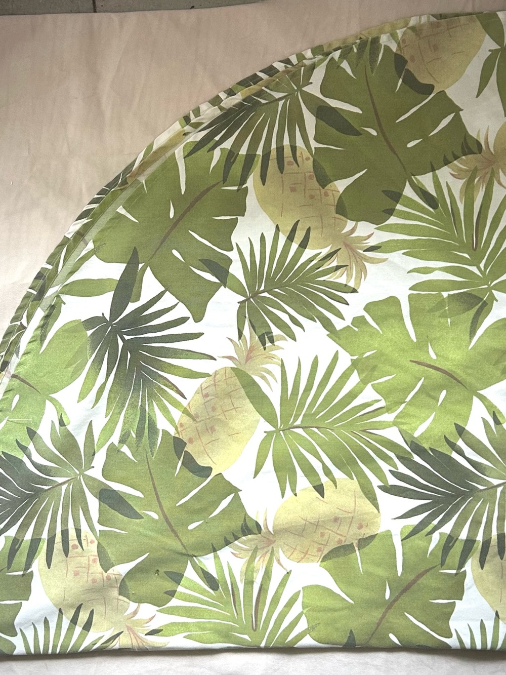 VINTAGE heavy cotton tropical print tablecloth for umbrella table green